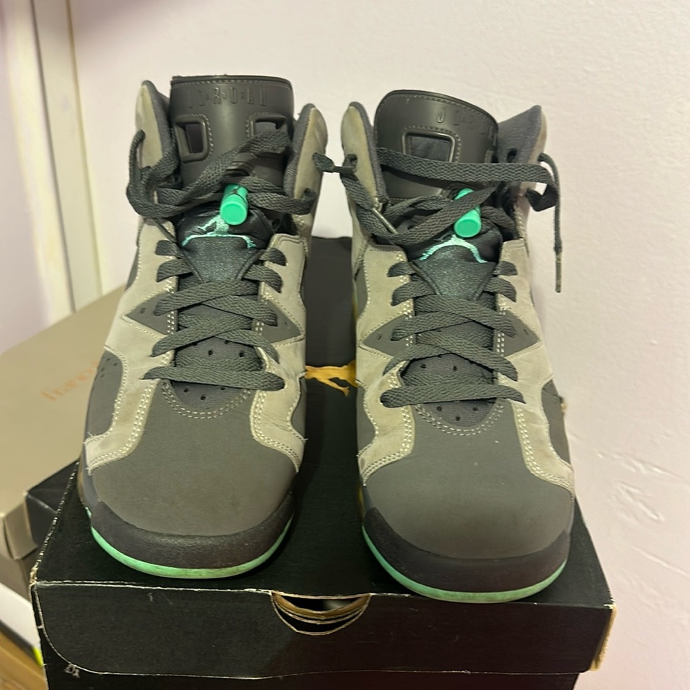 Youth Jordan Retro